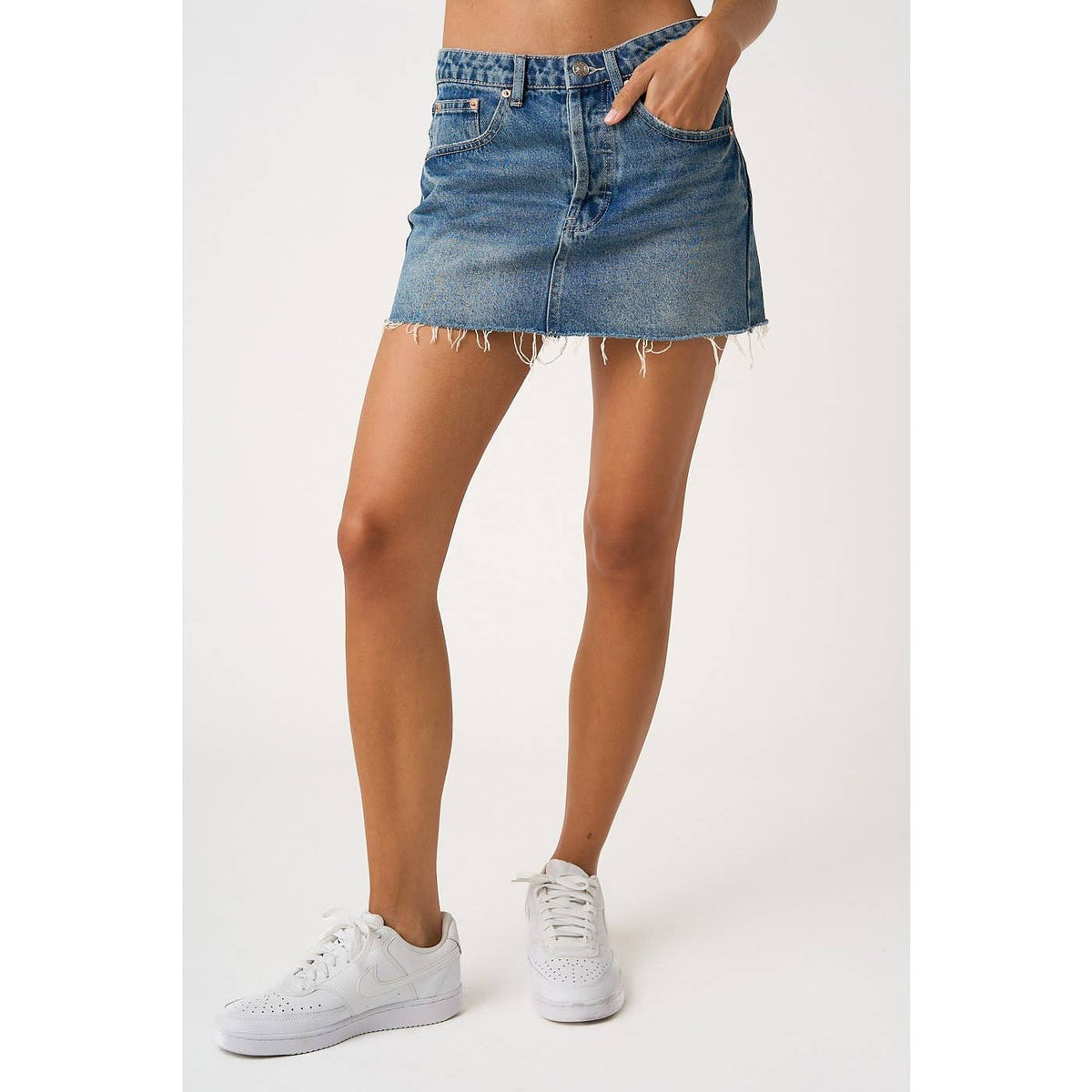 DISTRESSED HEM WASHED DENIM MINI SKIRT