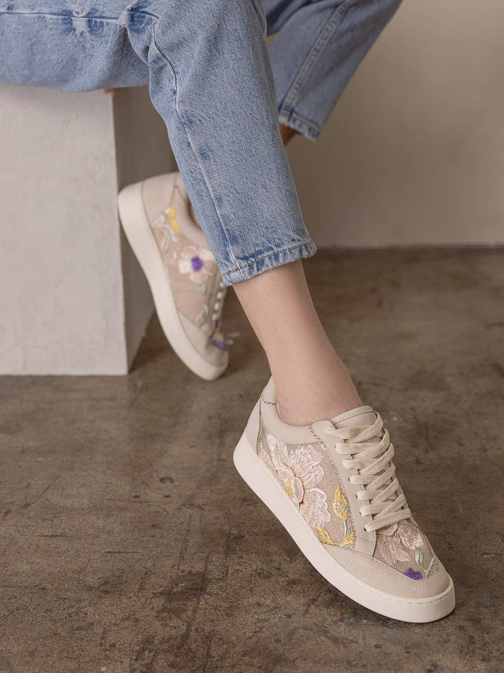 0ASIS SOCIETY he Tammi | Light Grey Floral Applique Sneaker
