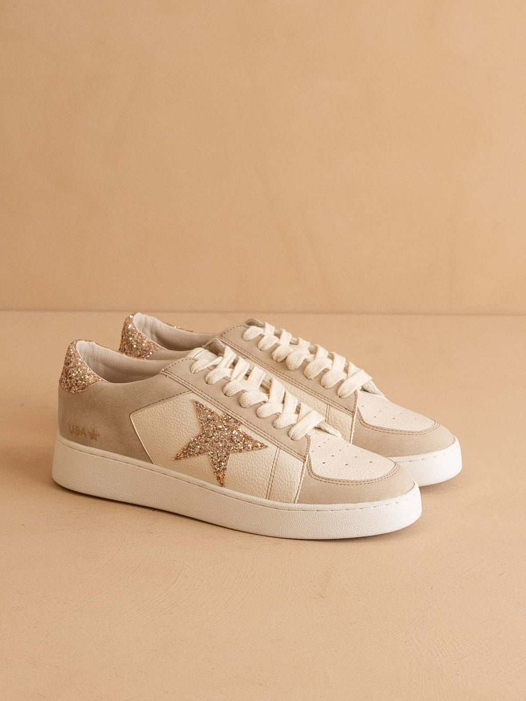 OASIS SOCIETY The Liberty Beige | Glitter Star Sneaker