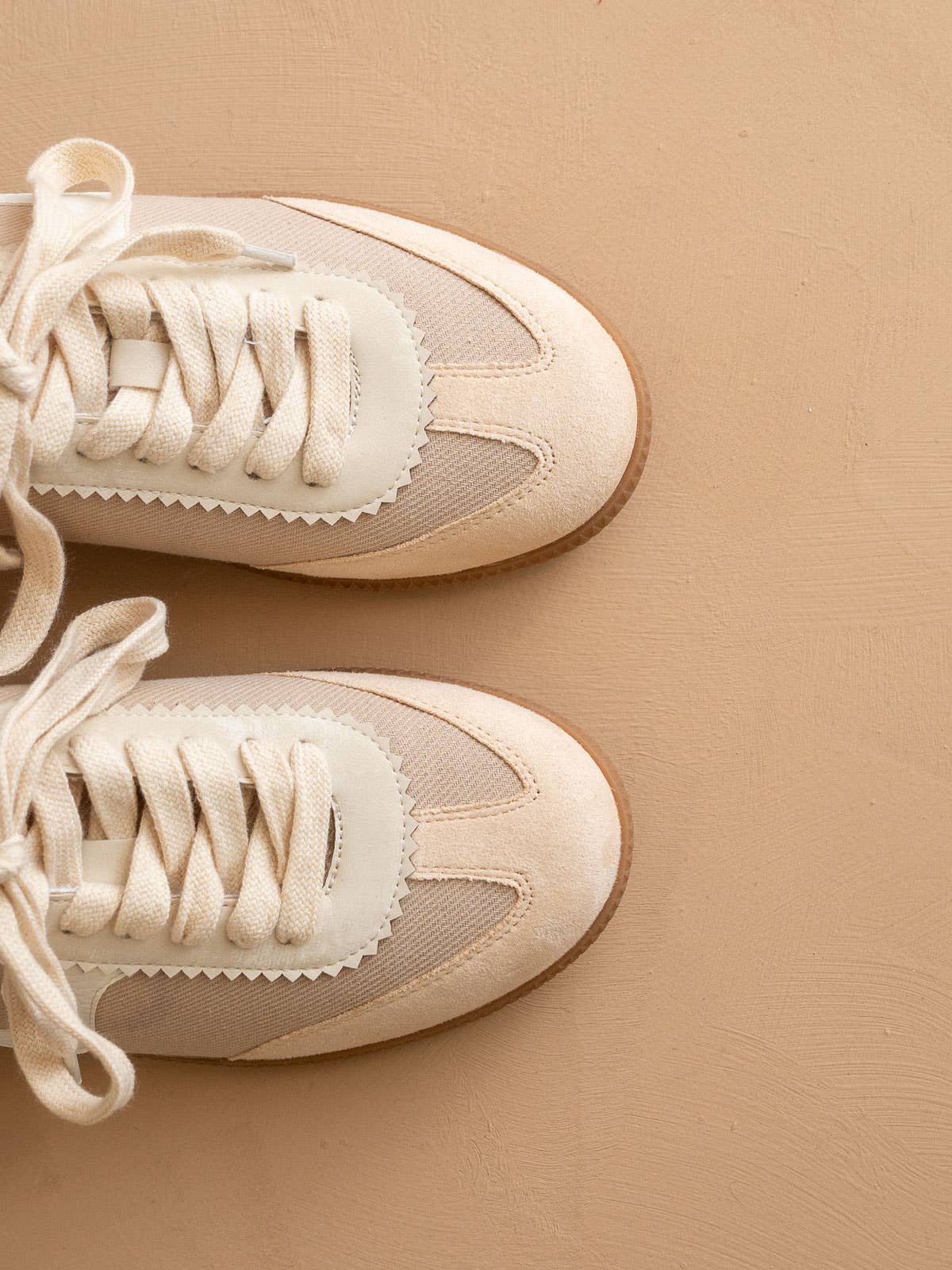OASIS SOCIETY The Kyla | Almond Classic Low Top Sneakers