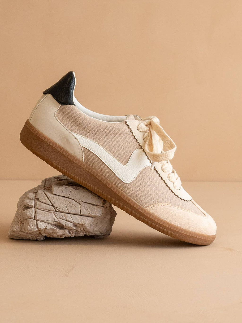 OASIS SOCIETY The Kyla | Almond Classic Low Top Sneakers
