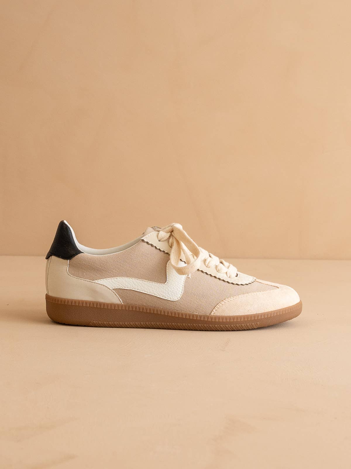 OASIS SOCIETY The Kyla | Almond Classic Low Top Sneakers