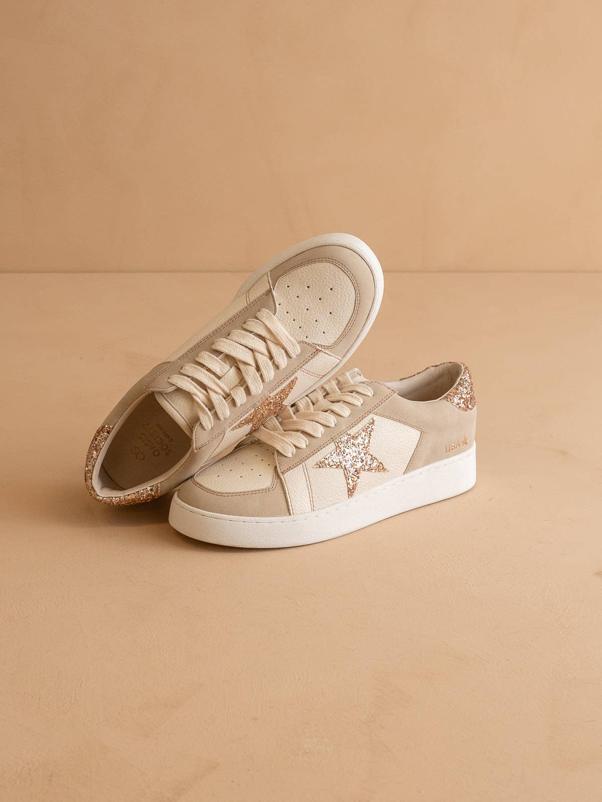 OASIS SOCIETY The Liberty Beige | Glitter Star Sneaker